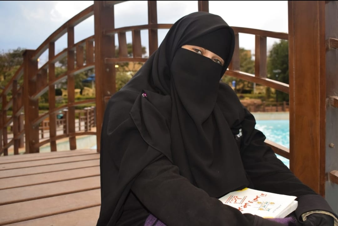  مي خطاب